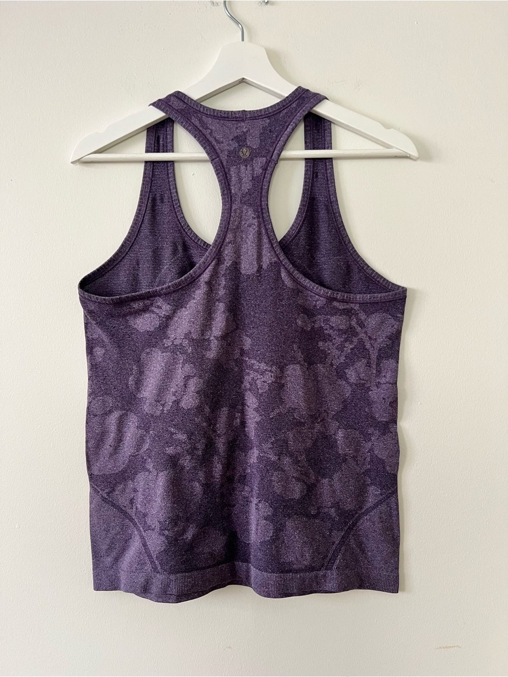 lululemon athletica Swiftly Tech Purple Camo Racerback Tank Top Women’s Size 10 - Picture 2 of 11